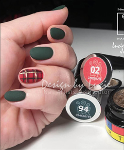 Red&green Design by Lucie